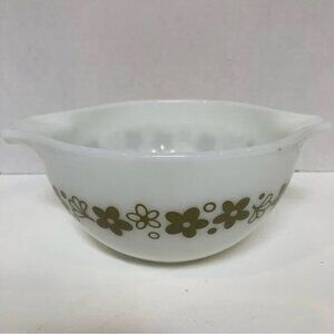 Vintage 60s-70s Rare Pyrex # 441; 1-1/2 pint; Bowl; Crazy Daisy Pattern